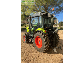 Tracteur agricole CLAAS nexos 240 l cabine
