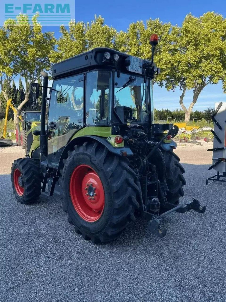 Tracteur agricole CLAAS nexos 240 l cabine tradition