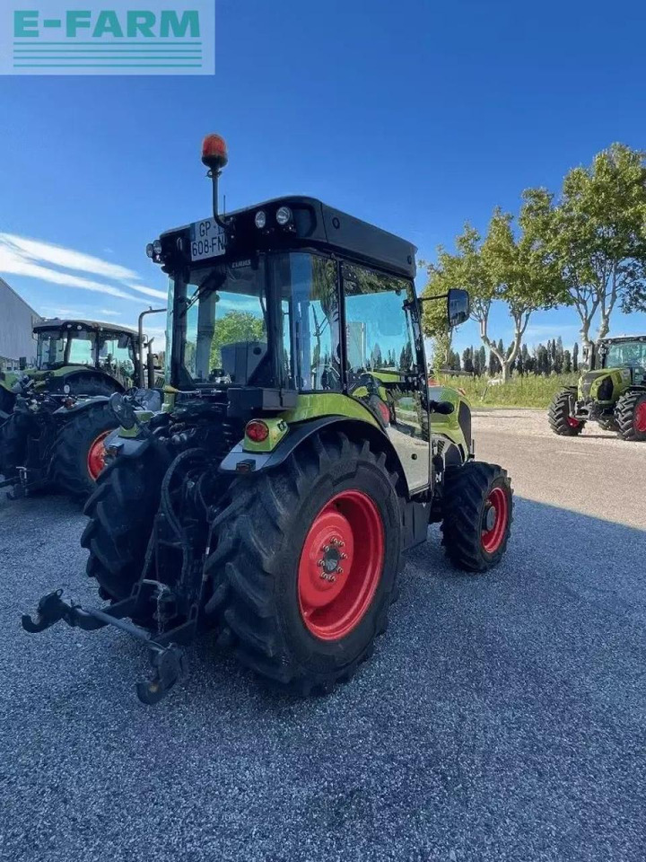 Tracteur agricole CLAAS nexos 240 l cabine tradition