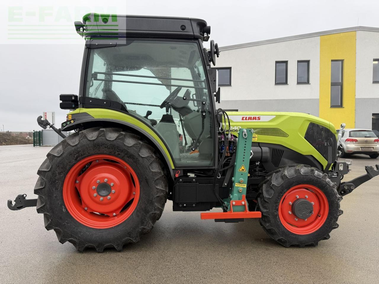 Tracteur agricole CLAAS nexos 240 l comfort