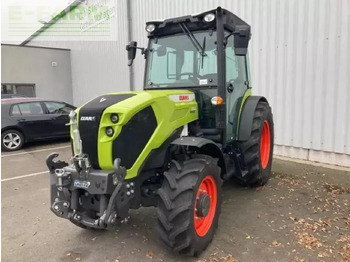 Tracteur agricole CLAAS nexos 260 l