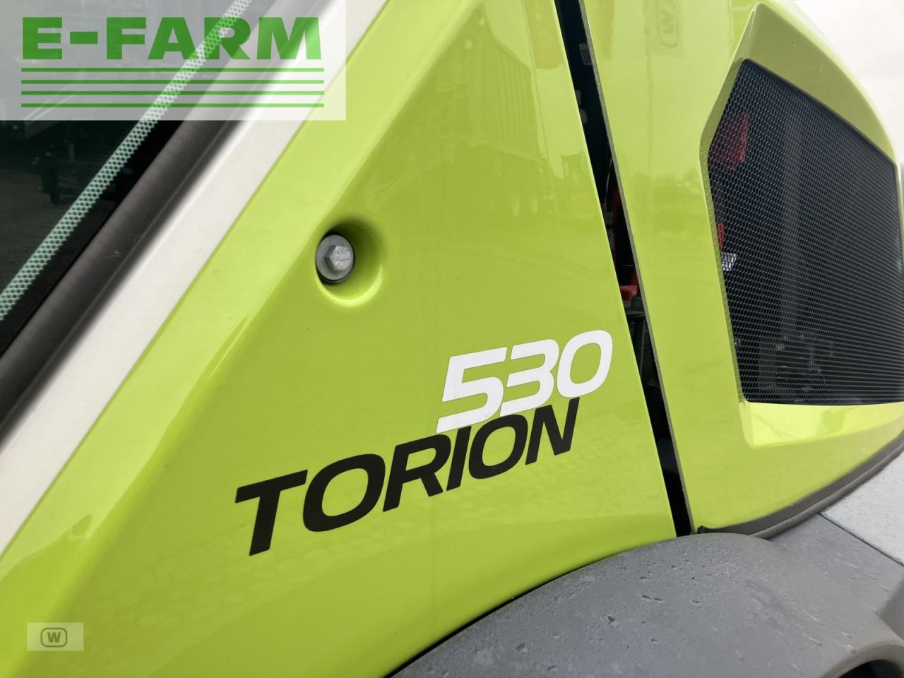 Tracteur agricole CLAAS torion 530