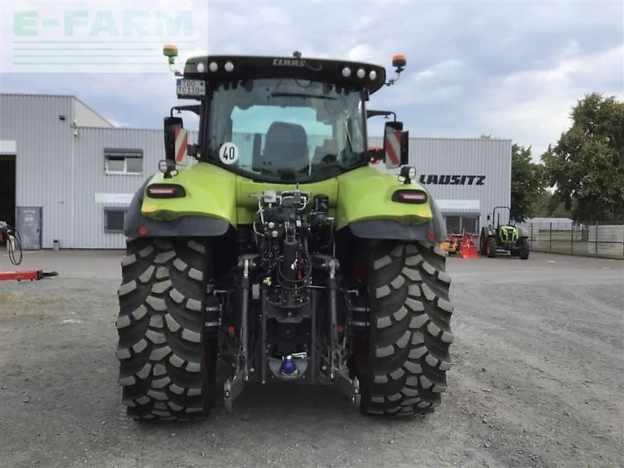 Tracteur agricole CLAAS traktor axion 830 cm