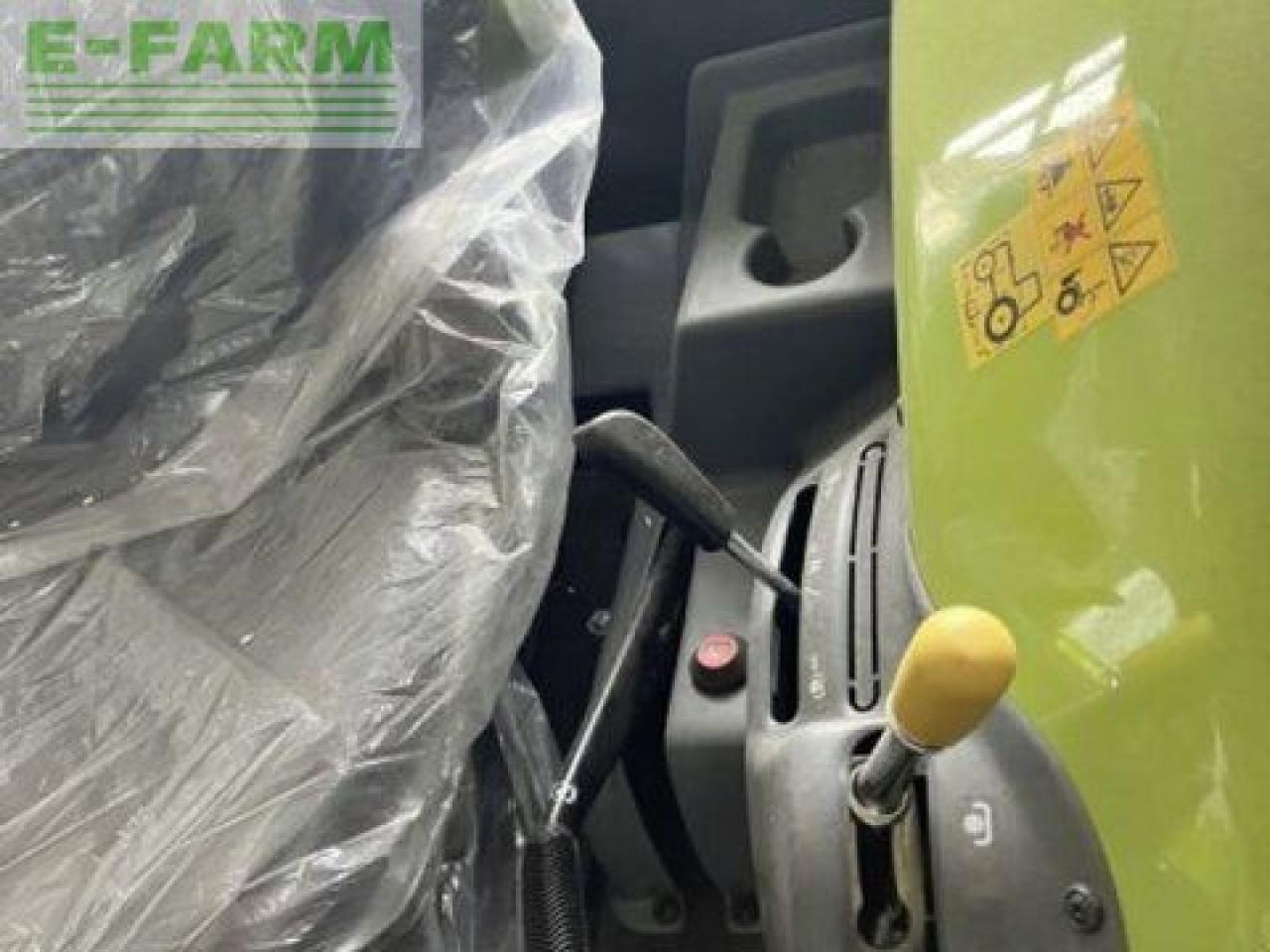 Tracteur agricole CLAAS traktor elios 210 cl plattf