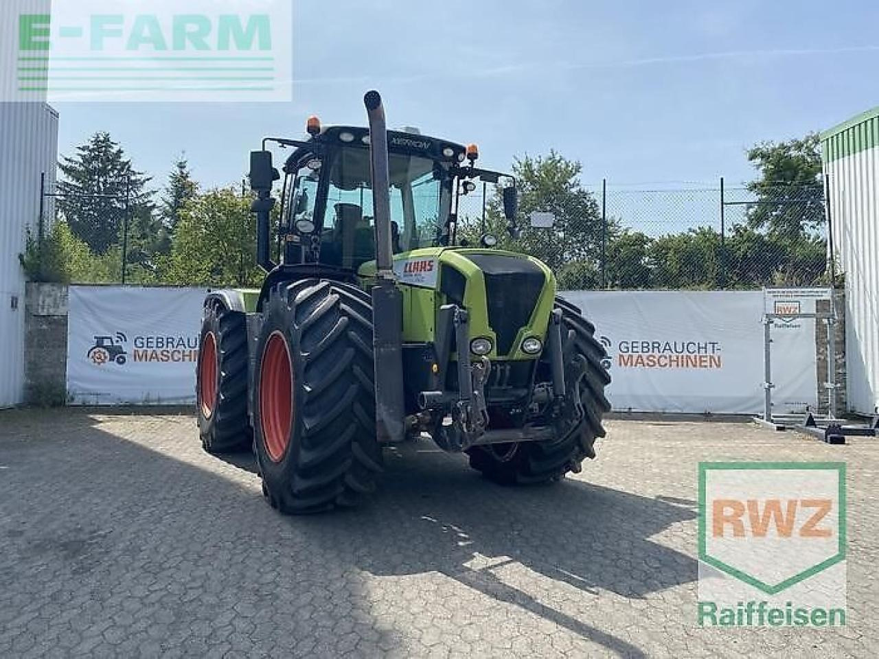 Tracteur agricole CLAAS xerion 3300 trac vc TRAC VC