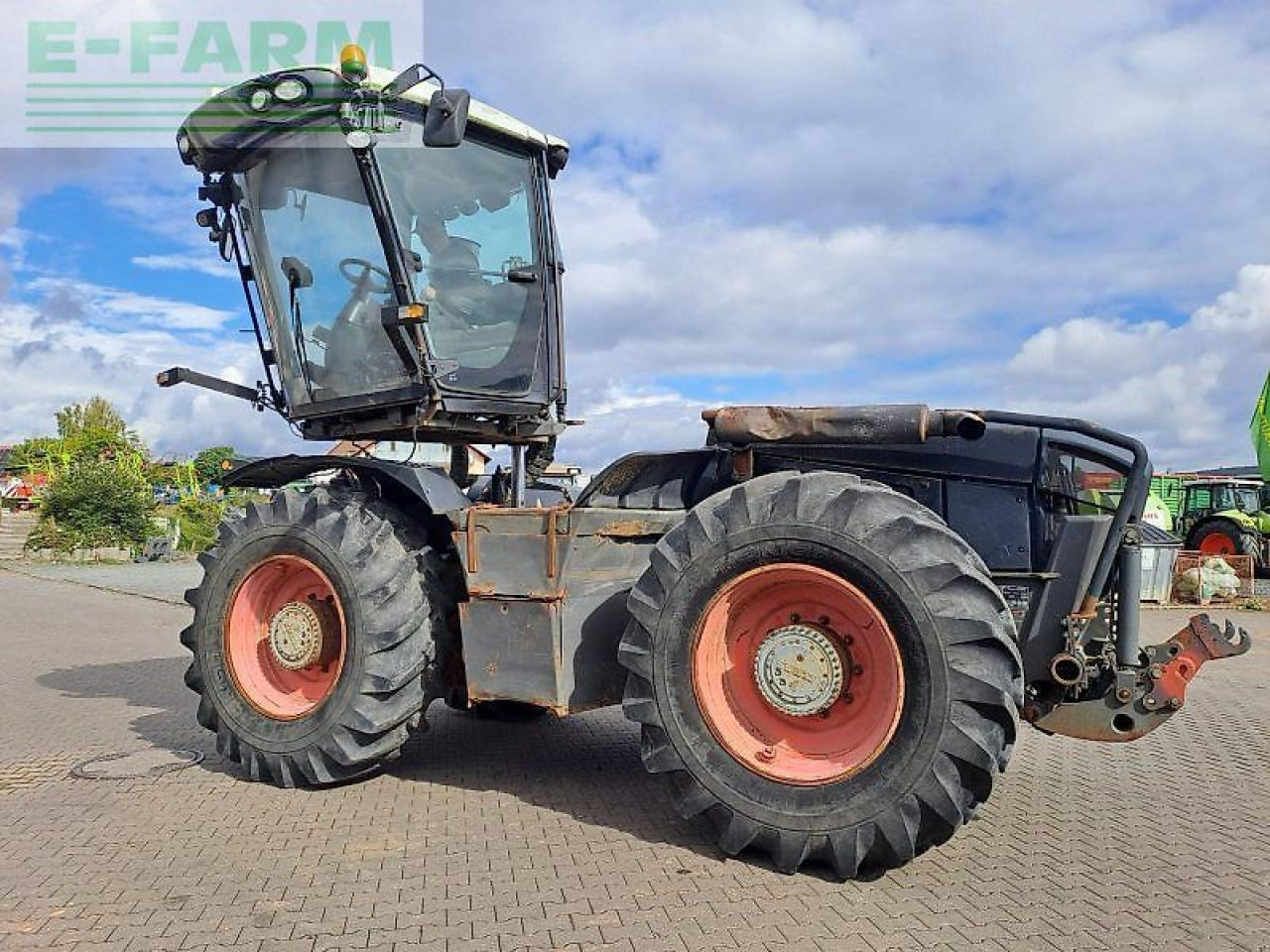 Tracteur agricole CLAAS xerion 3300 trac vc TRAC VC