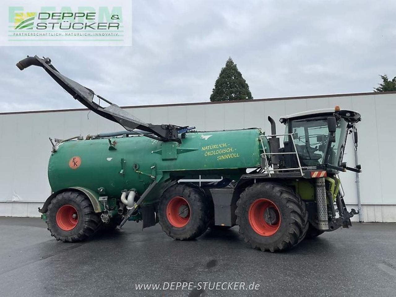 Tracteur agricole CLAAS xerion 3800 saddle trac SADDLE TRAC