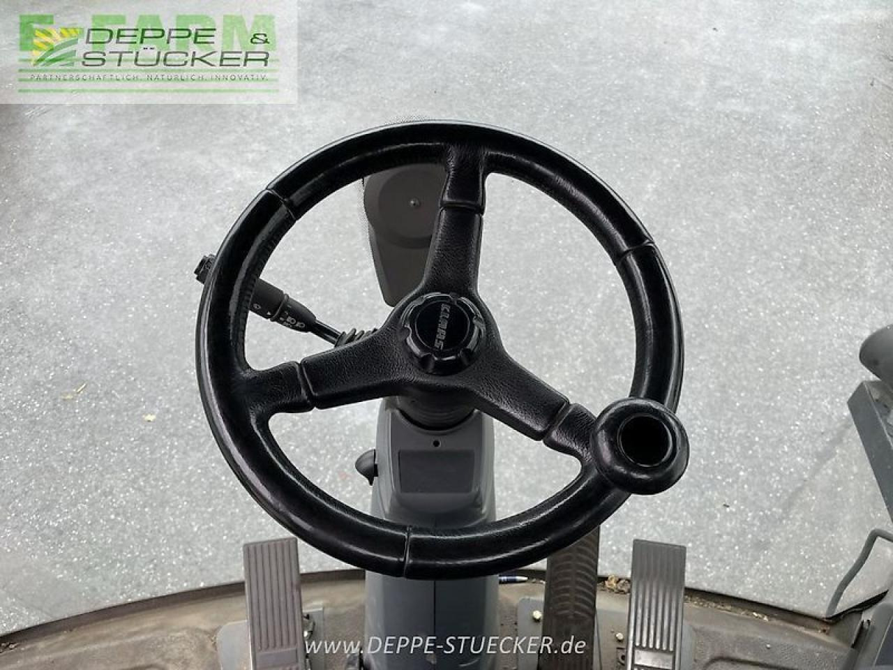 Tracteur agricole CLAAS xerion 3800 saddle trac SADDLE TRAC