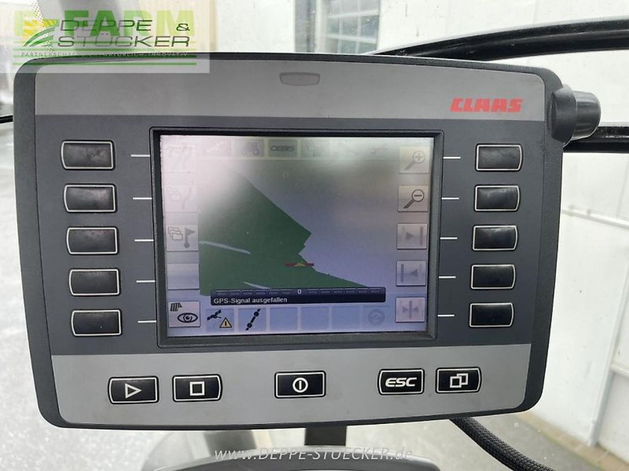 Tracteur agricole CLAAS xerion 3800 saddle trac SADDLE TRAC