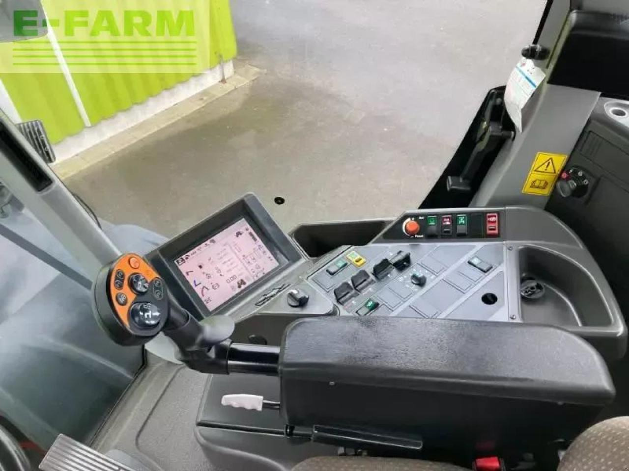 Tracteur agricole CLAAS xerion 3800 trac vc TRAC VC