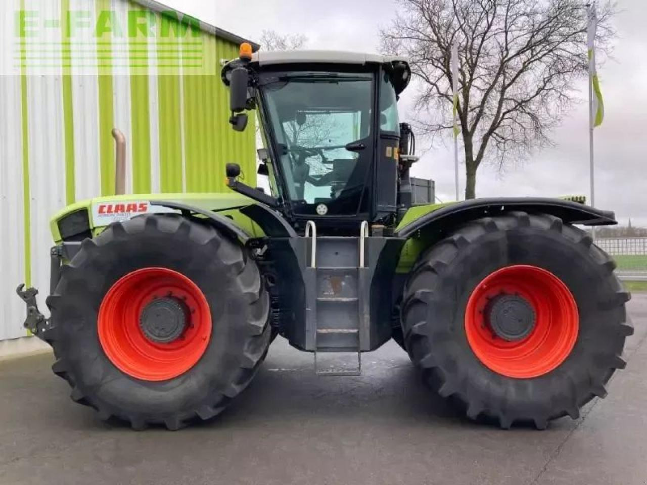 Tracteur agricole CLAAS xerion 3800 trac vc TRAC VC