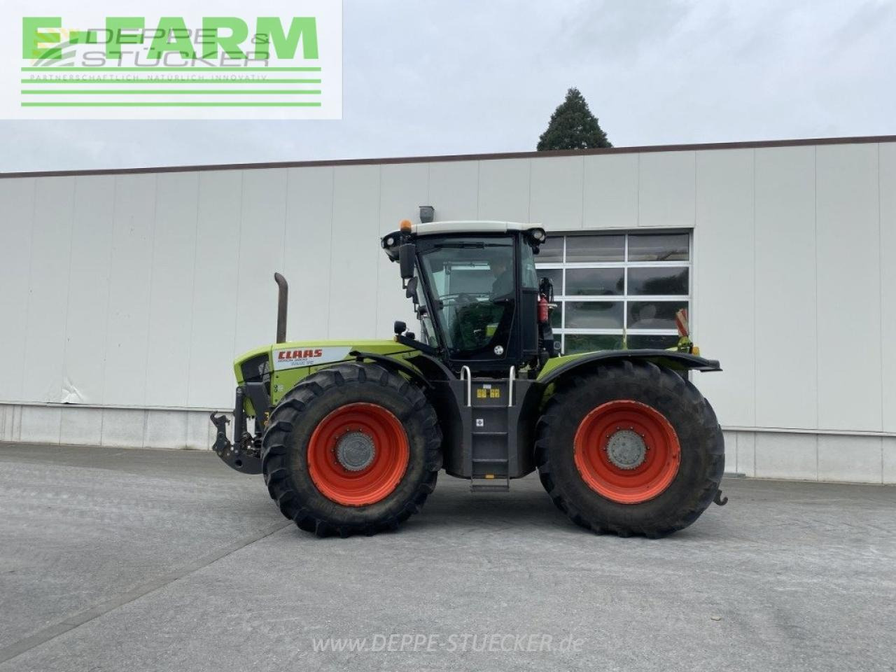 Tracteur agricole CLAAS xerion 3800 trac vc TRAC VC