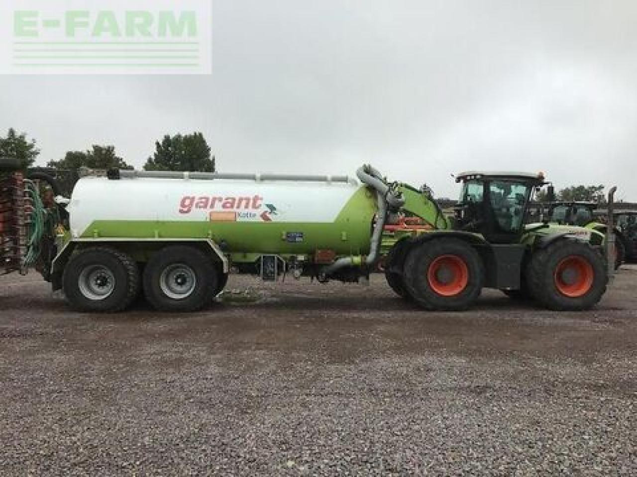Tracteur agricole CLAAS xerion 3800 trac vc TRAC VC