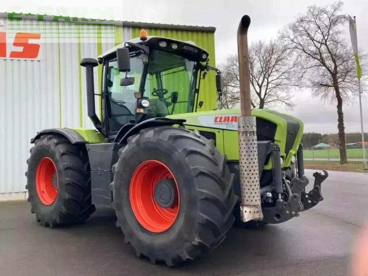 Tracteur agricole CLAAS xerion 3800 trac vc TRAC VC