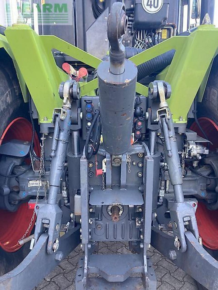Tracteur agricole CLAAS xerion 3800 trac vc TRAC VC