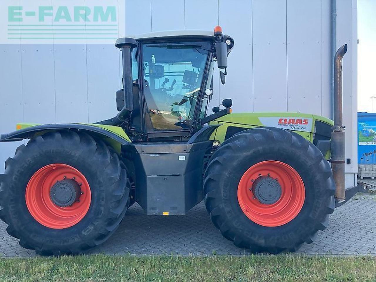 Tracteur agricole CLAAS xerion 3800 trac vc TRAC VC