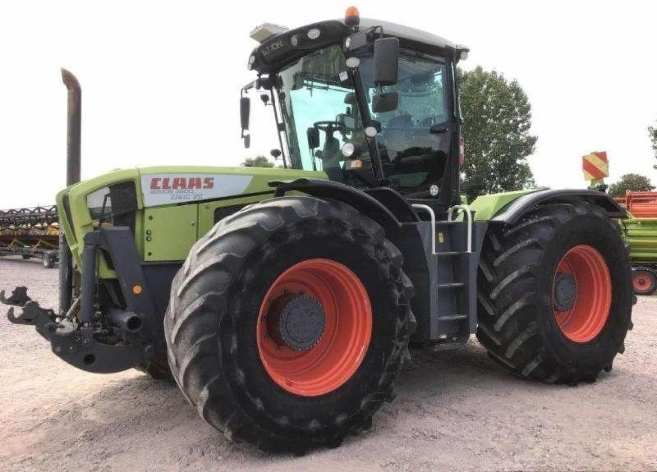 Tracteur agricole CLAAS xerion 3800 trac vc TRAC VC