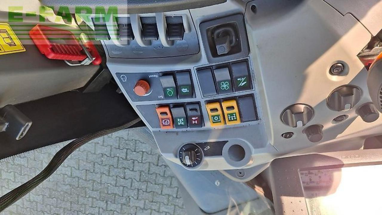 Tracteur agricole CLAAS xerion 4000 t vc