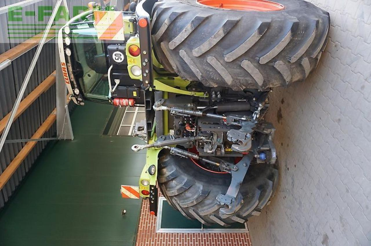 Tracteur agricole CLAAS xerion 4000 trac