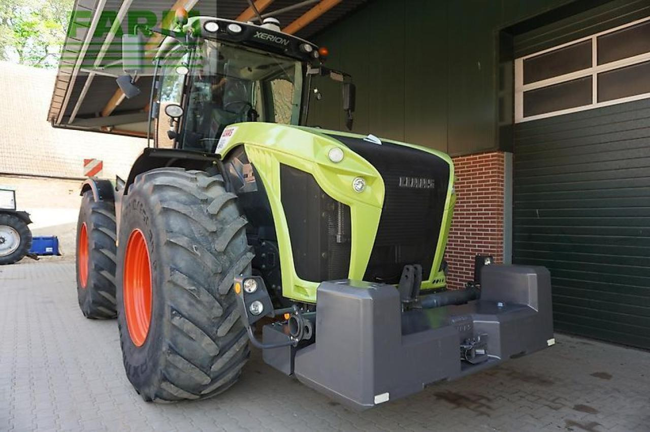 Tracteur agricole CLAAS xerion 4000 trac TRAC