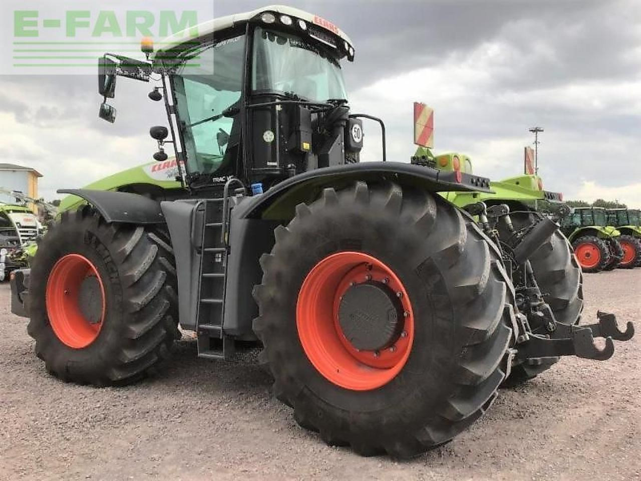 Tracteur agricole CLAAS xerion 4000 trac vc TRAC VC