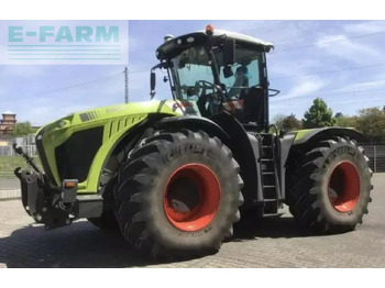 Tracteur agricole CLAAS xerion 4200 trac TRAC