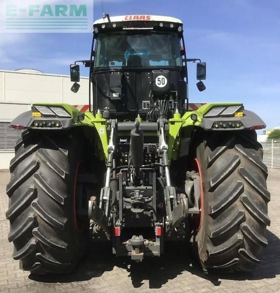 Tracteur agricole CLAAS xerion 4200 trac TRAC