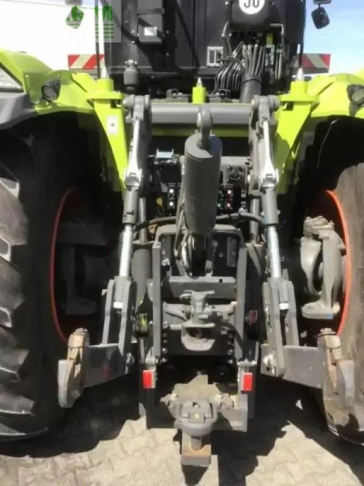 Tracteur agricole CLAAS xerion 4200 trac TRAC