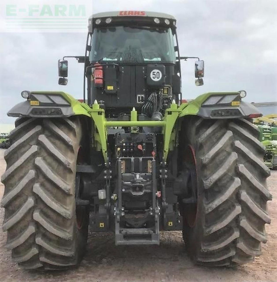 Tracteur agricole CLAAS xerion 4200 trac TRAC