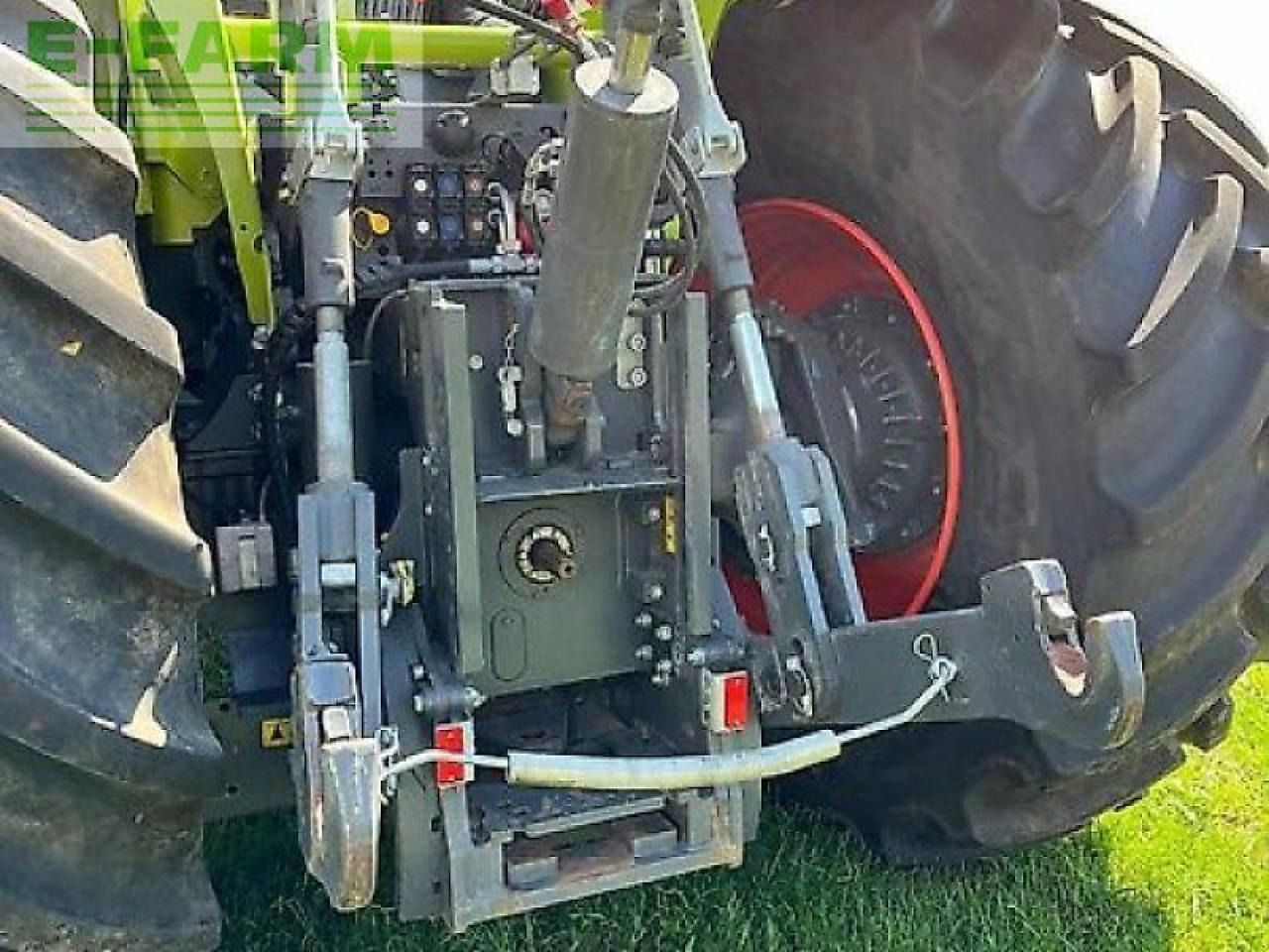Tracteur agricole CLAAS xerion 4200 trac vc TRAC VC