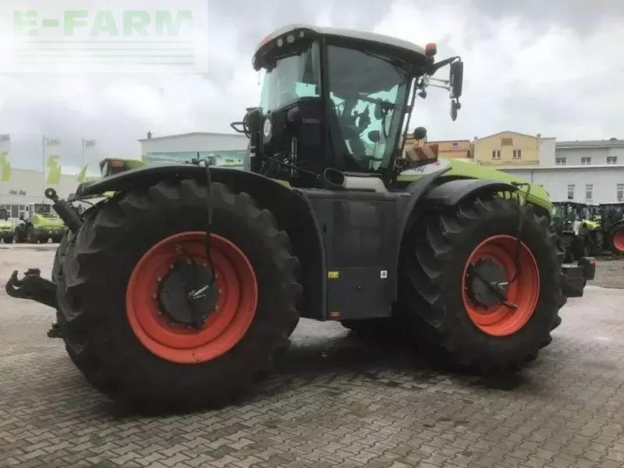Tracteur agricole CLAAS xerion 4200 trac vc TRAC VC