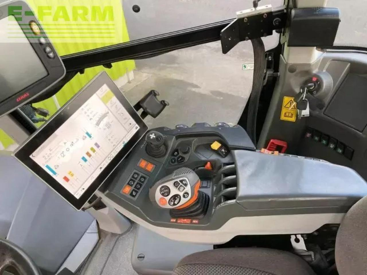 Tracteur agricole CLAAS xerion 4200 trac vc TRAC VC