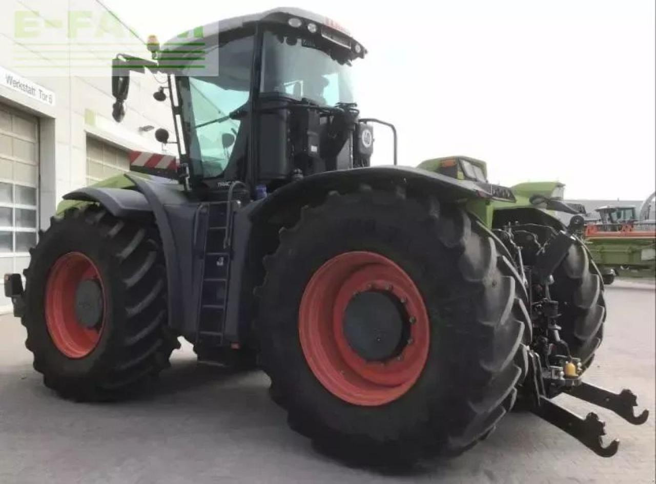 Tracteur agricole CLAAS xerion 4200 trac vc TRAC VC