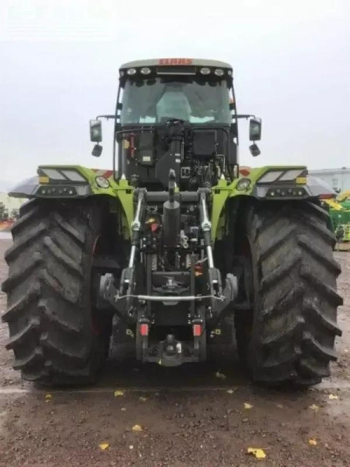 Tracteur agricole CLAAS xerion 4200 trac vc TRAC VC