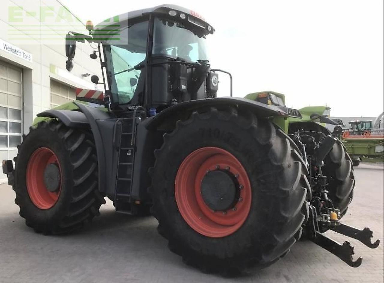 Tracteur agricole CLAAS xerion 4200 trac vc TRAC VC