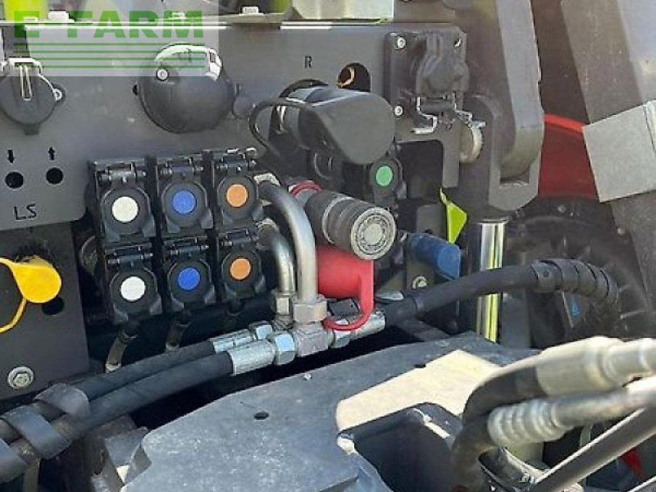 Tracteur agricole CLAAS xerion 4200 trac vc TRAC VC