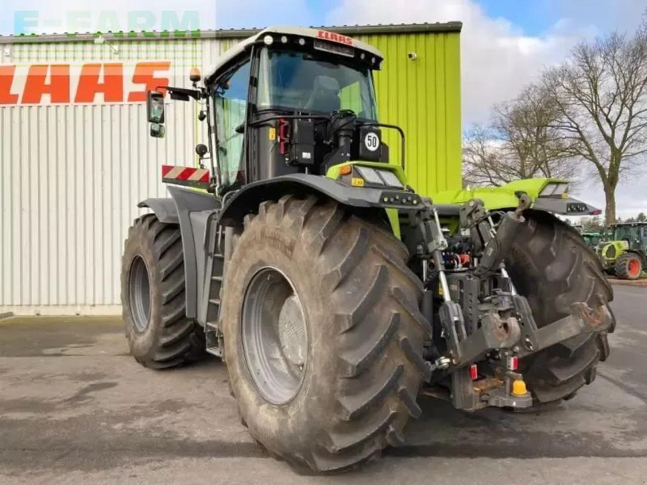 Tracteur agricole CLAAS xerion 4200 trac vc TRAC VC