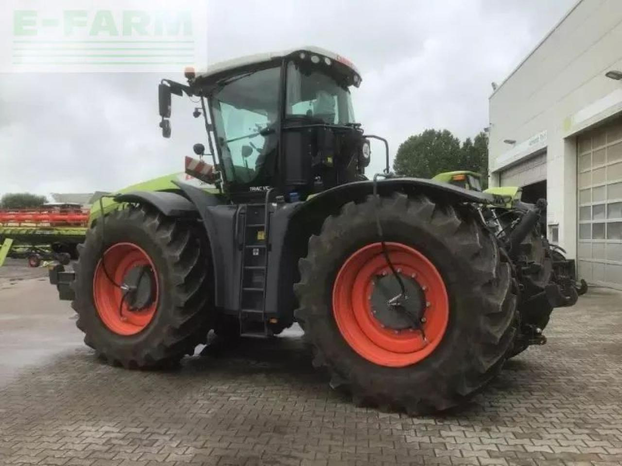 Tracteur agricole CLAAS xerion 4200 trac vc TRAC VC
