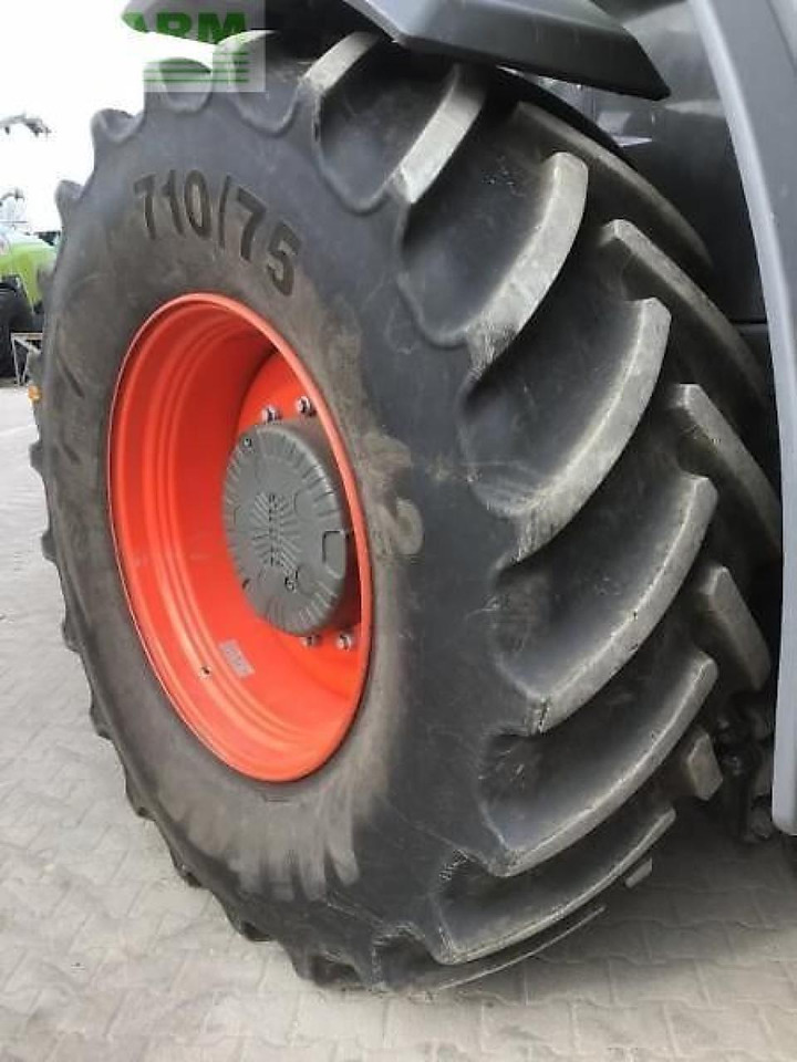 Tracteur agricole CLAAS xerion 4200 trac vc TRAC VC