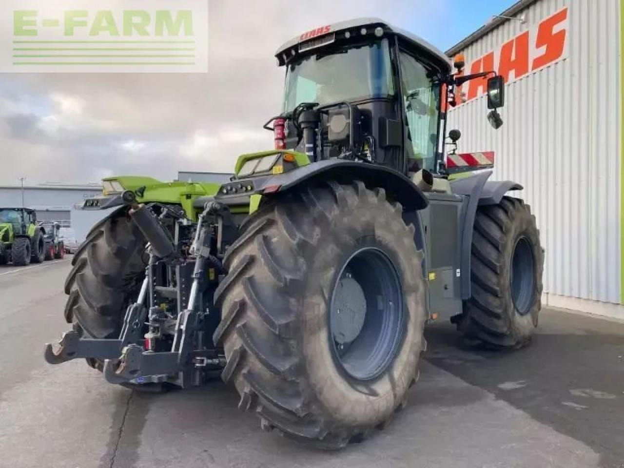 Tracteur agricole CLAAS xerion 4200 trac vc TRAC VC