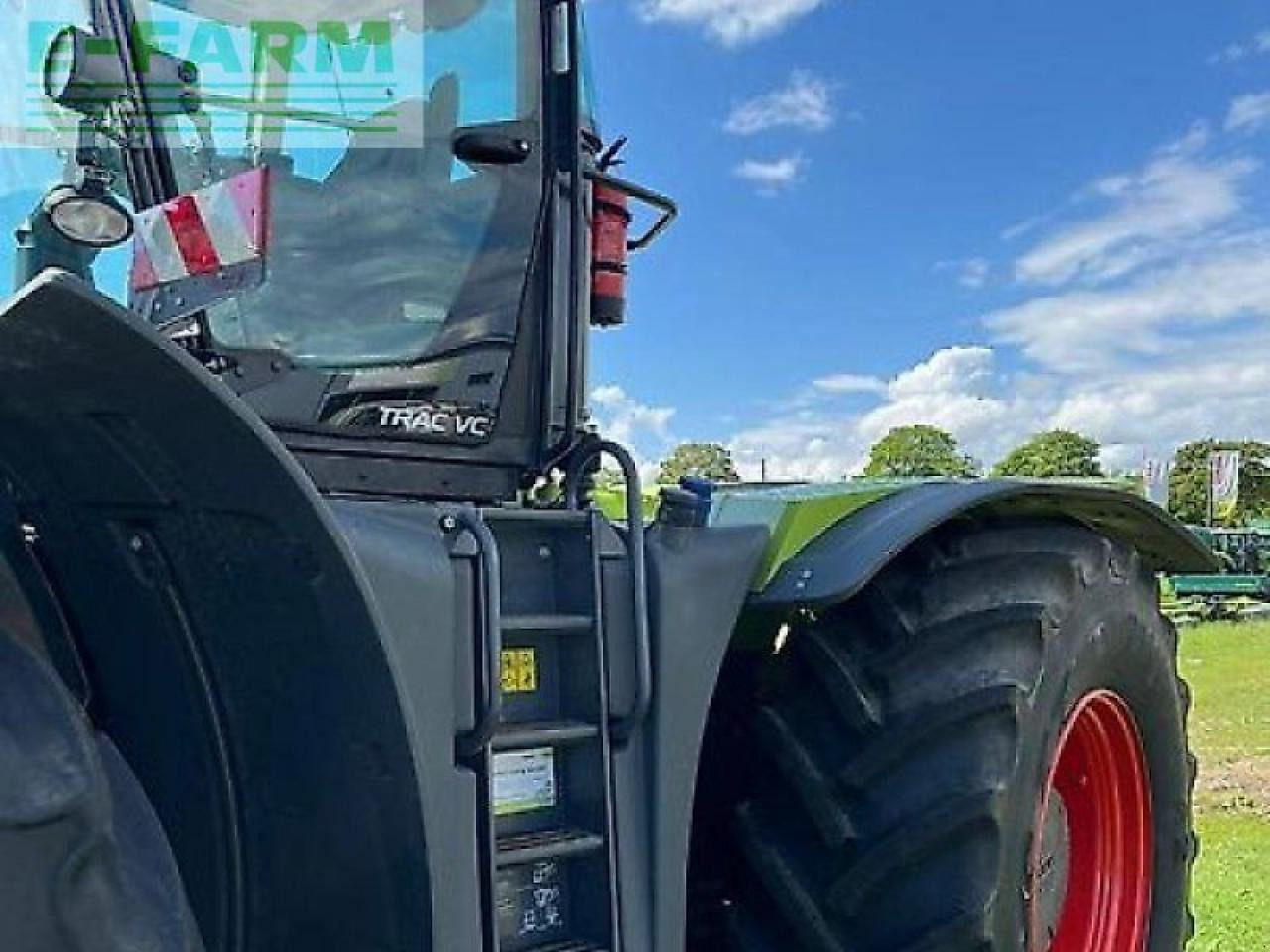 Tracteur agricole CLAAS xerion 4200 trac vc TRAC VC
