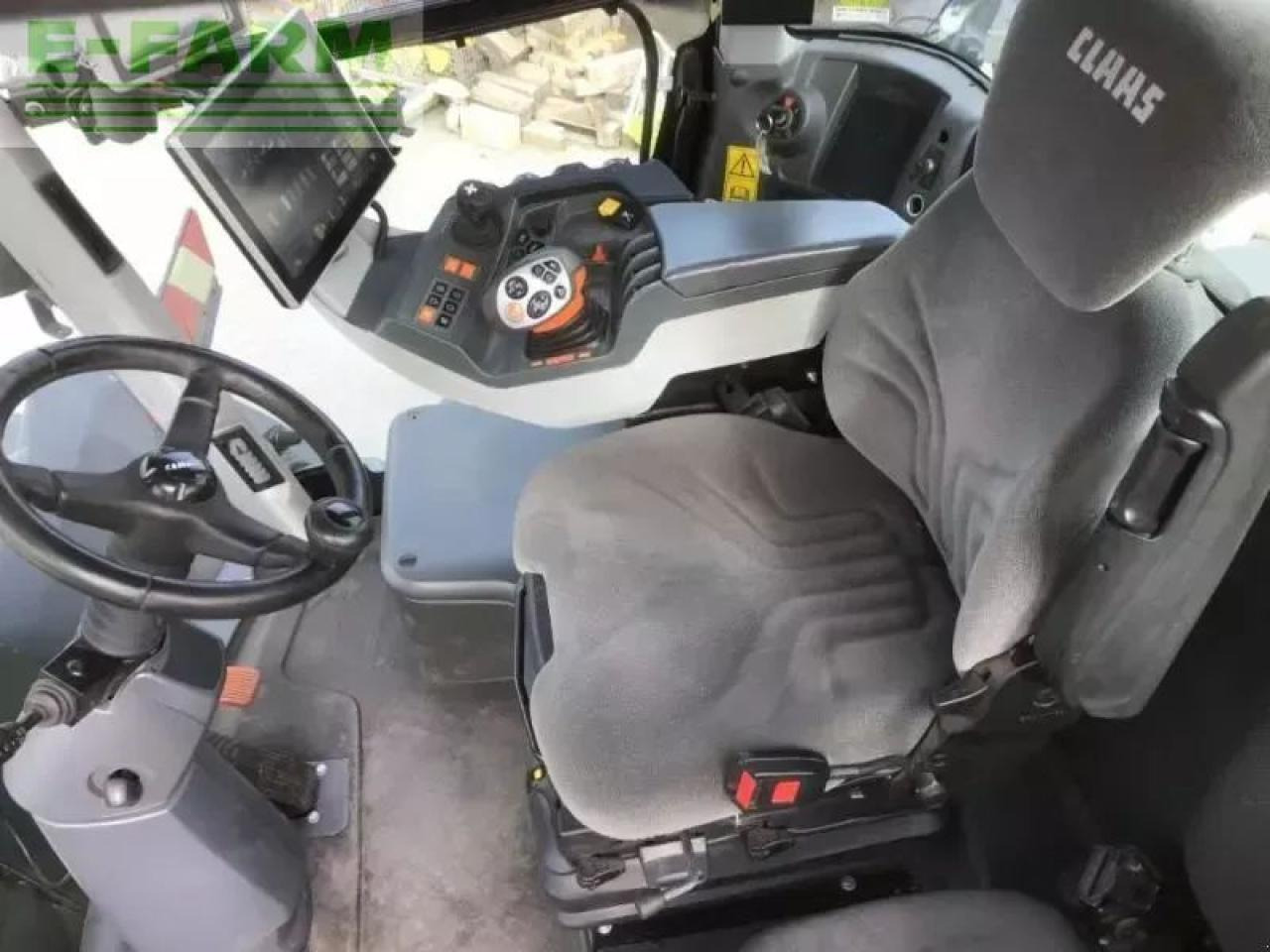 Tracteur agricole CLAAS xerion 4200 trac vc TRAC VC