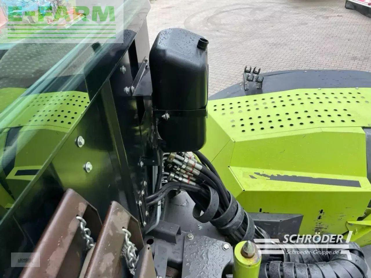 Tracteur agricole CLAAS xerion 4500