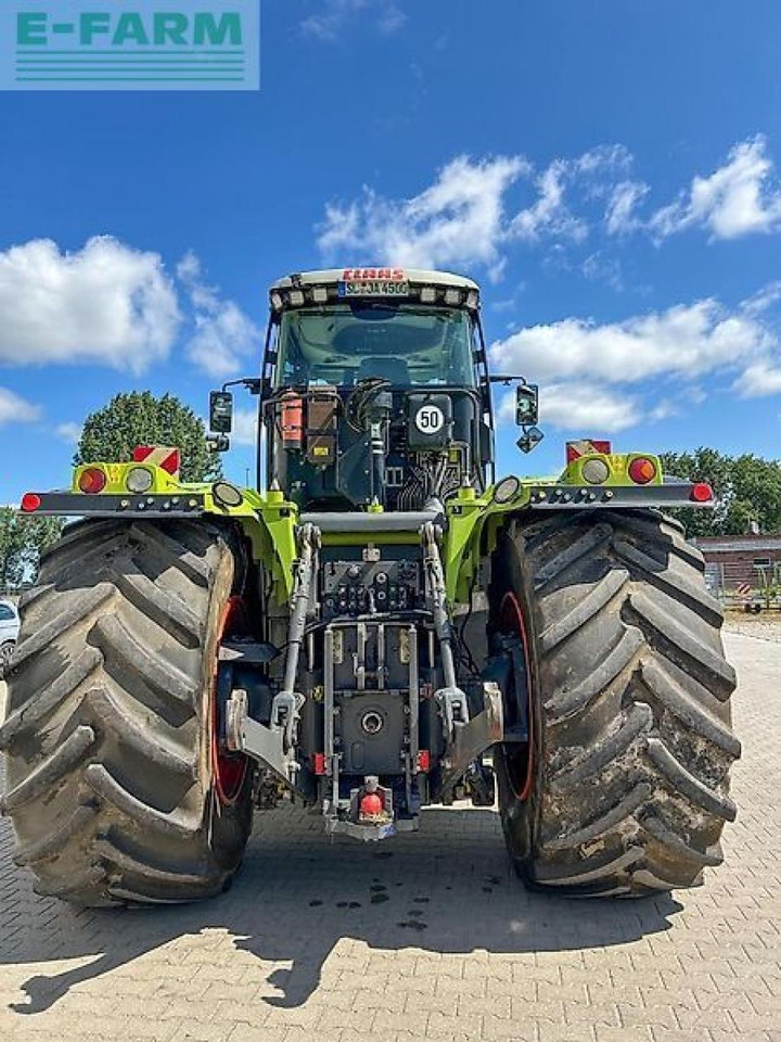 Tracteur agricole CLAAS xerion 4500 trac vc