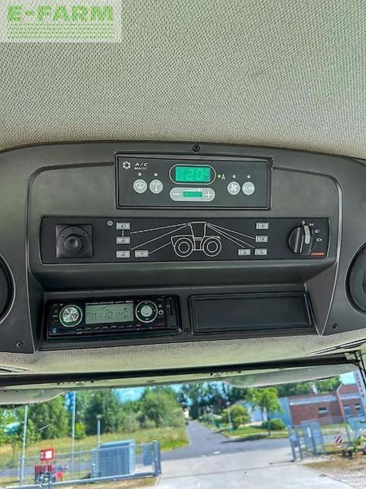 Tracteur agricole CLAAS xerion 4500 trac vc