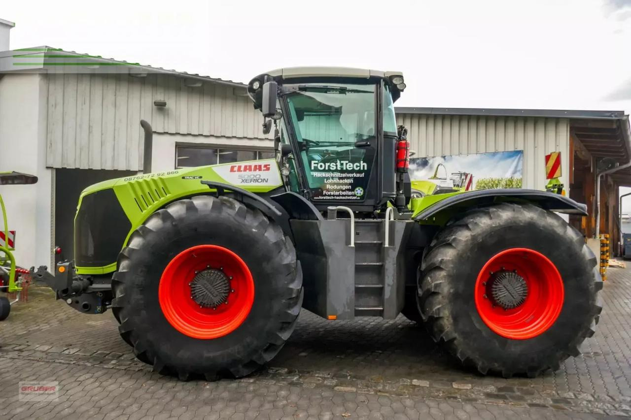 Tracteur agricole CLAAS xerion 4500 trac vc TRAC VC
