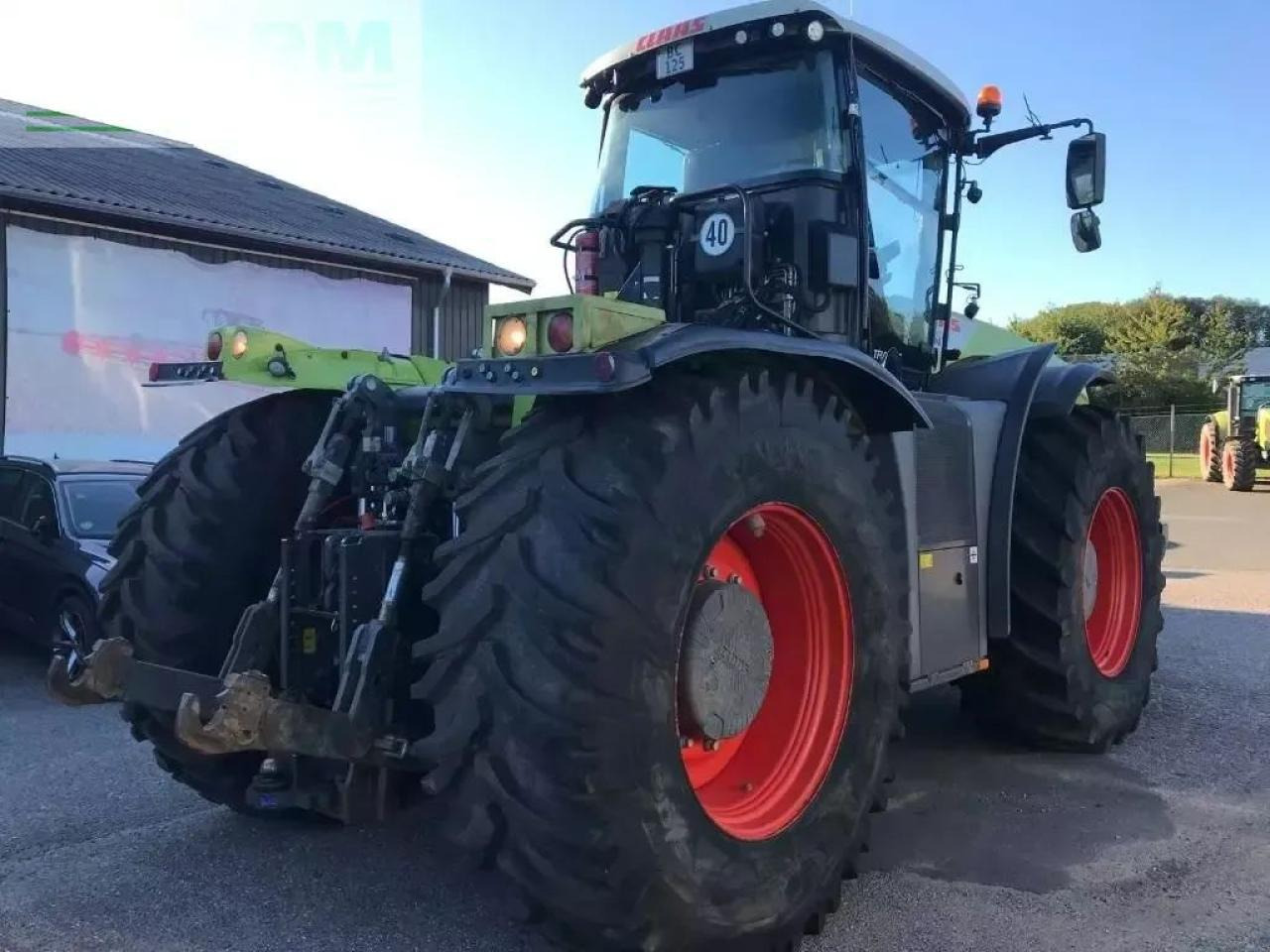 Tracteur agricole CLAAS xerion 4500 vc