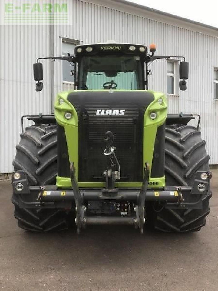 Tracteur agricole CLAAS xerion 5000 trac