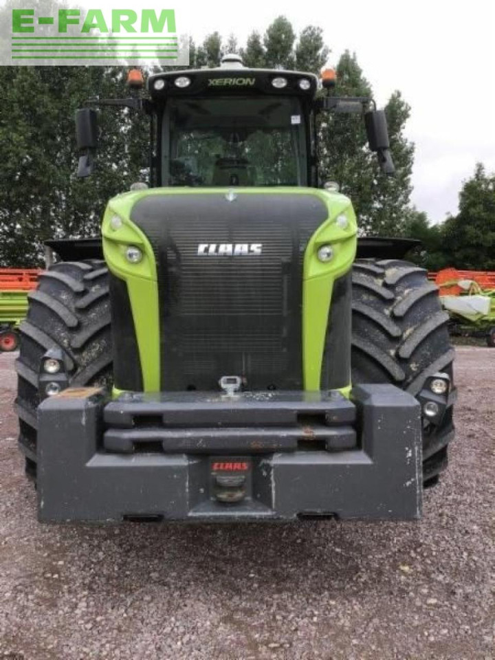 Tracteur agricole CLAAS xerion 5000 trac