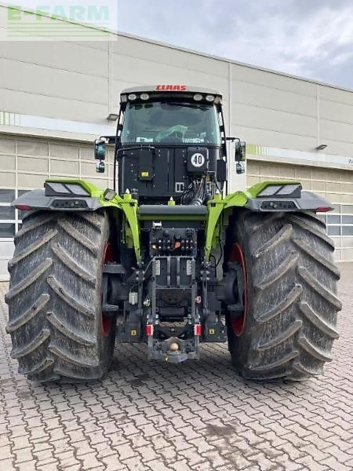 Tracteur agricole CLAAS xerion 5000 trac TRAC